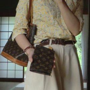 Geniune Louis Vuitton bucket pm with pouch